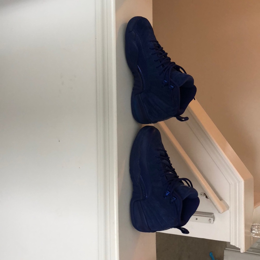 5.5 Y Jordan 12.